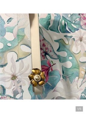 Gucci cream and gold leather belt